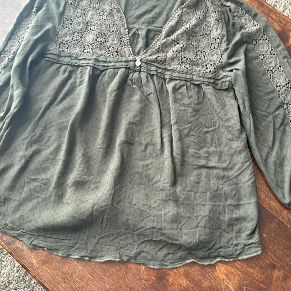 Solitaire Olive Green Lace-Detail Blouse